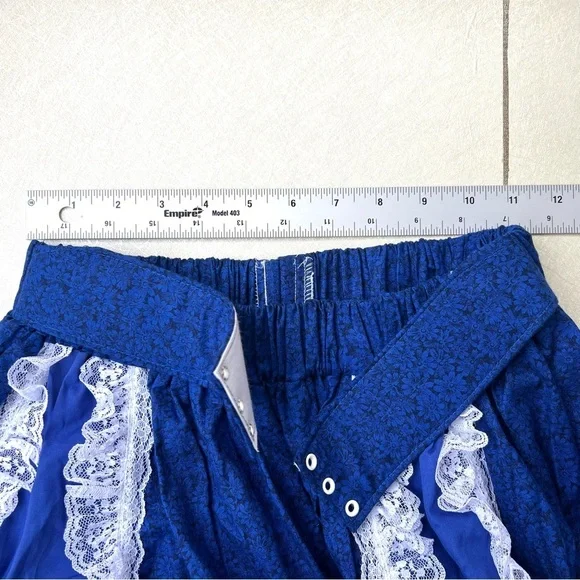 Vtg Fun & Fancy Square Dance Skirt with laces details and Pockets Women Size XS - Picture 7 of 9